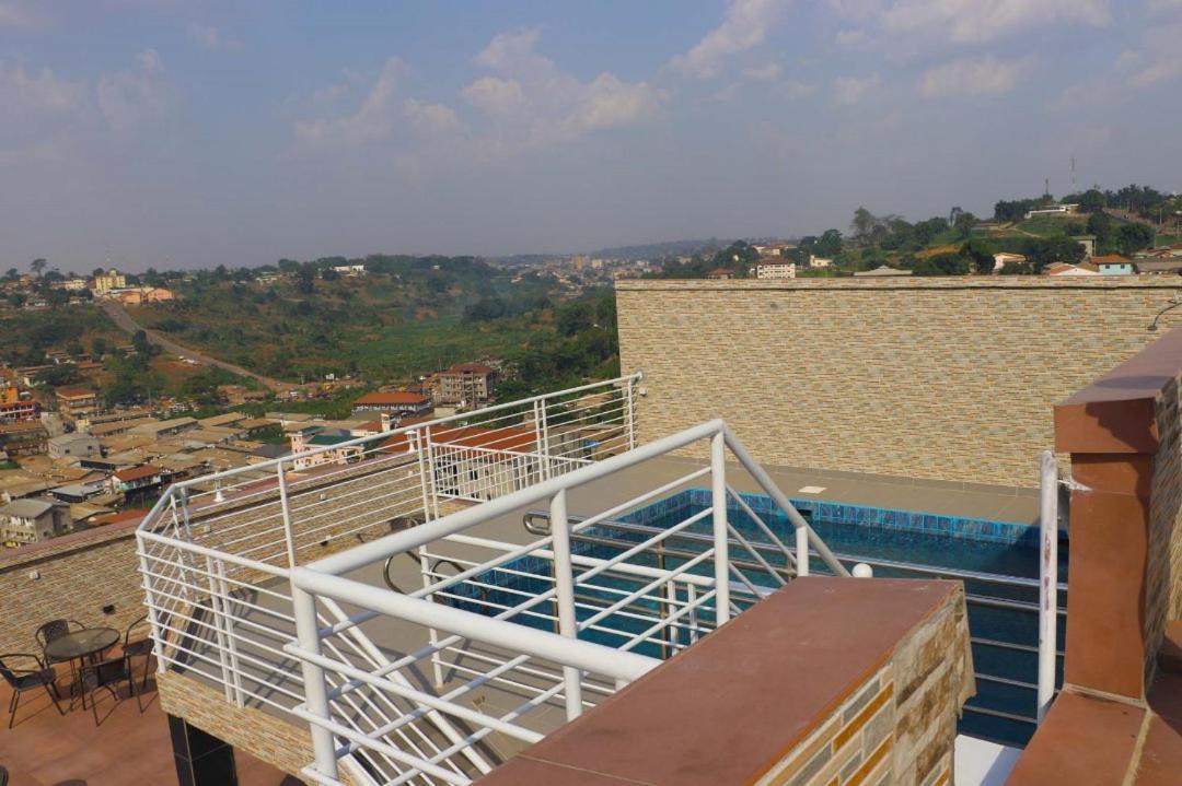 Cofe Hotel Yaoundé Exterior foto